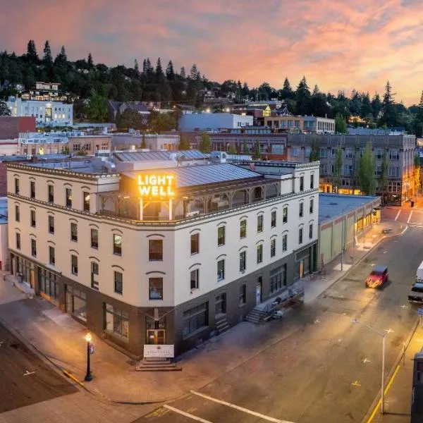 Lightwell Hotel & Spa，位于胡德里弗的酒店