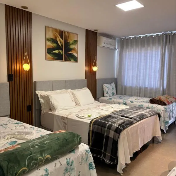 Dinho's Hotel e Restaurante，位于Nazareno的酒店