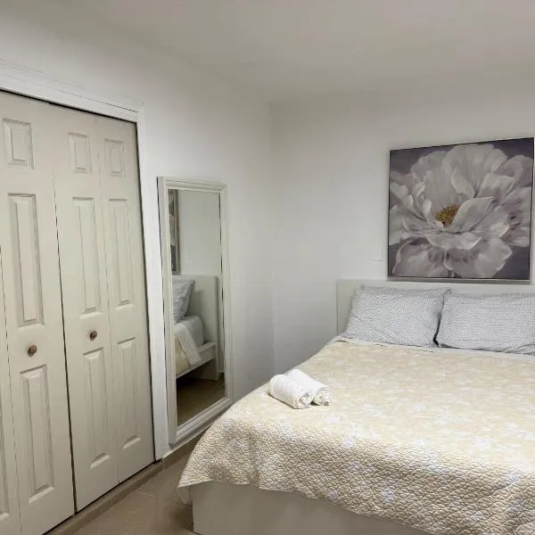 Hollywood Apartments - C，位于亚武科阿的酒店