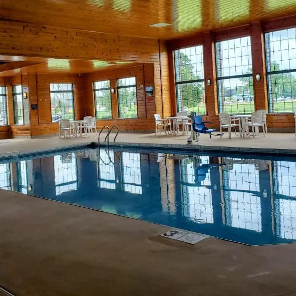 River Hill Inn & Suites，位于哈德森的酒店