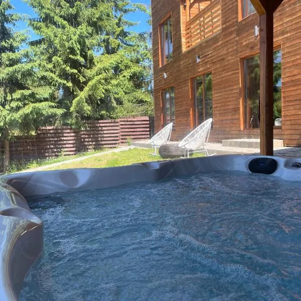 2TowersCabin，位于马里瑟尔的酒店