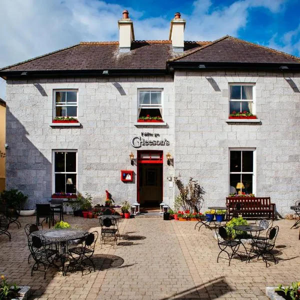 Gleeson's Restaurant & Rooms，位于Knockcroghery的酒店