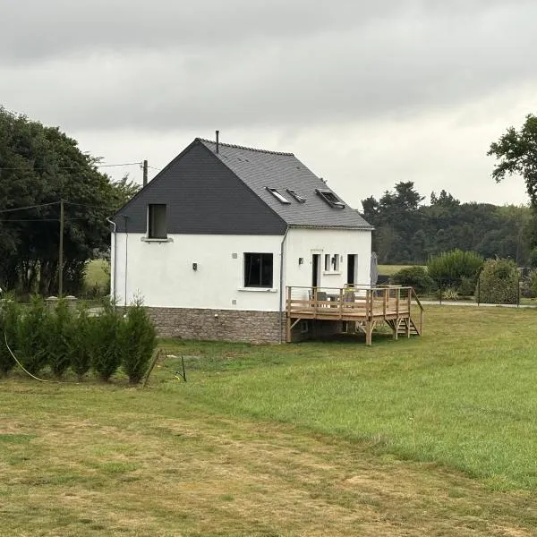 Ty bihàn de kergouet，位于Crédin的酒店