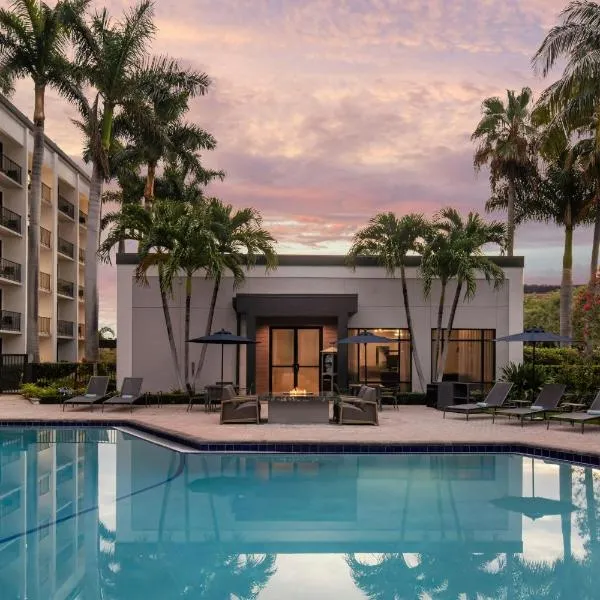 Courtyard by Marriott Fort Lauderdale East Lauderdale-by-the-Sea，位于劳德代尔堡的酒店