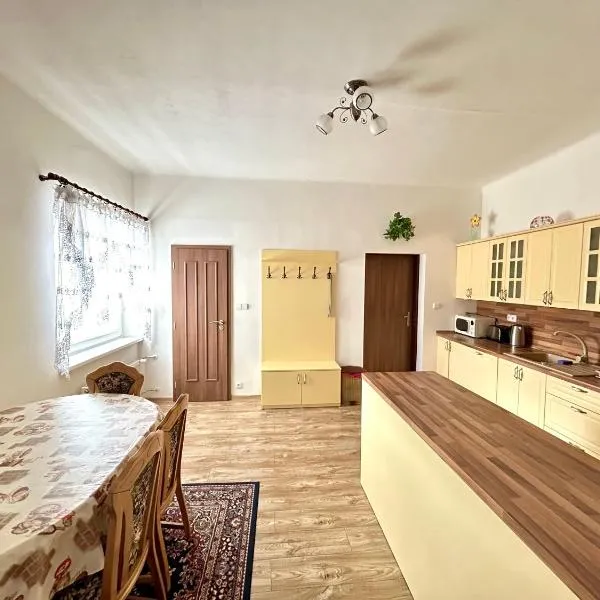 Apartmány U sv. Anny，位于卡丹的酒店