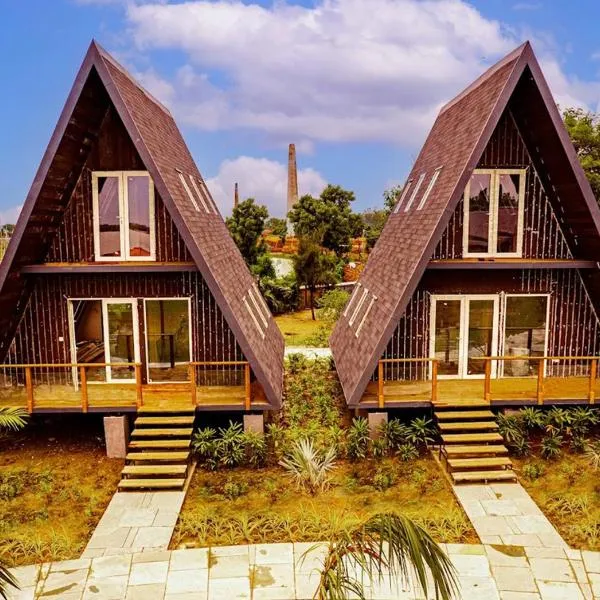 Hotel Sonar Bangla Taki，位于Hāsnābād的酒店