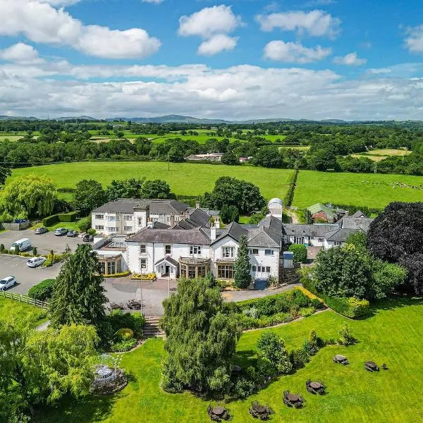 Northop Hall Country House Hotel，位于莫尔德的酒店