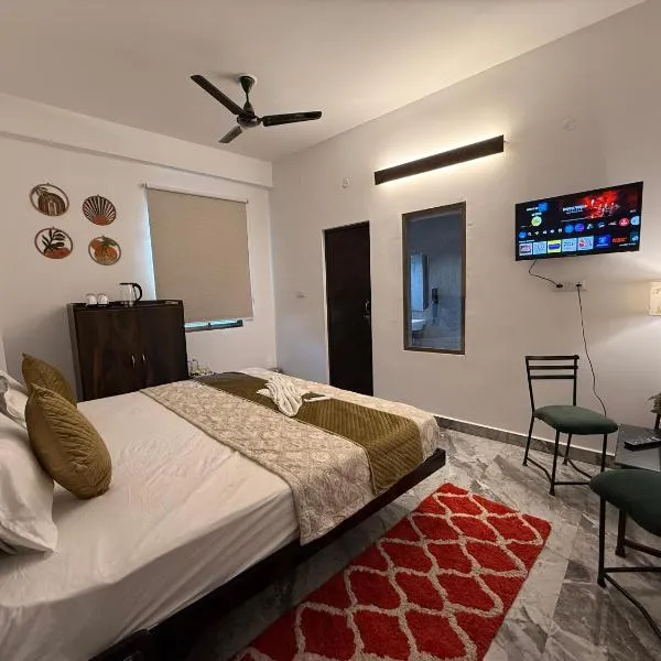 HOTEL ATULYAM STAYs PREMIUM，位于Prayagraj的酒店