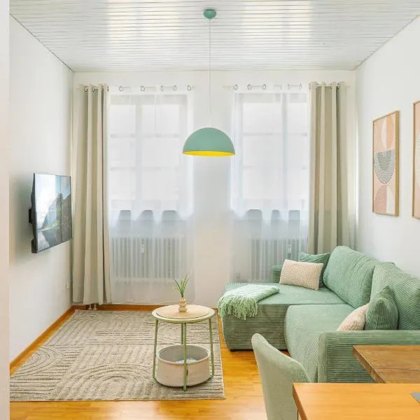 Einzigartiges Scandi-Apartment in der Innenstadt ruhig, stilvoll & mit WLAN，位于里德林根的酒店