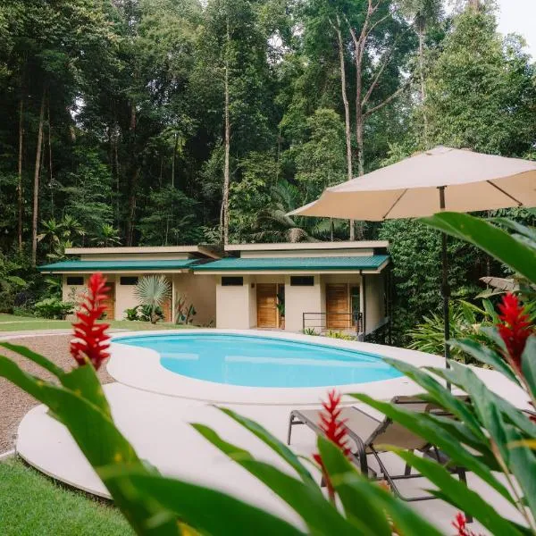 Fauna Lodge，位于德雷克的酒店