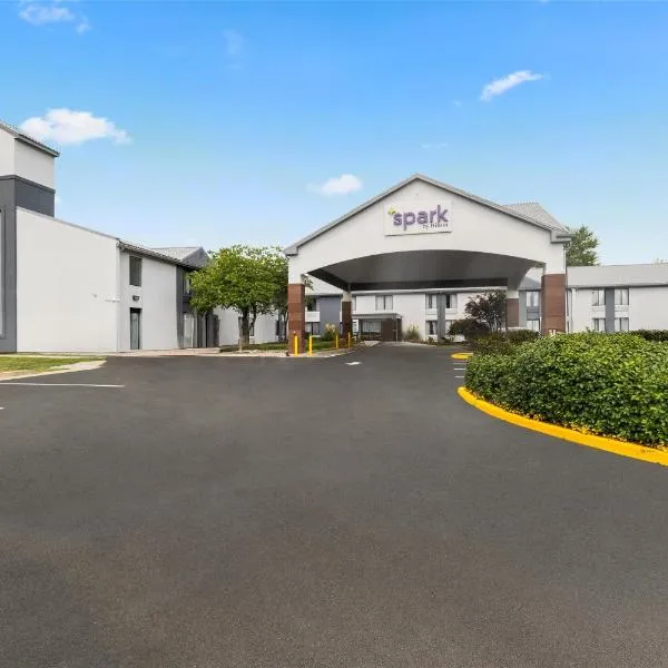 Spark by Hilton Waldorf，位于华尔道夫的酒店