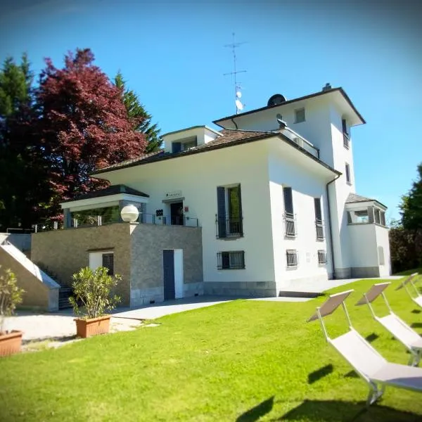 HARTMANN FEEL AT HOME B&B Villa Gignese，位于Gignese的酒店