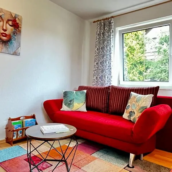 Villa L & S - Gemütliche Ferienwohnung im Grünen bei Dresden，位于弗赖塔尔的酒店