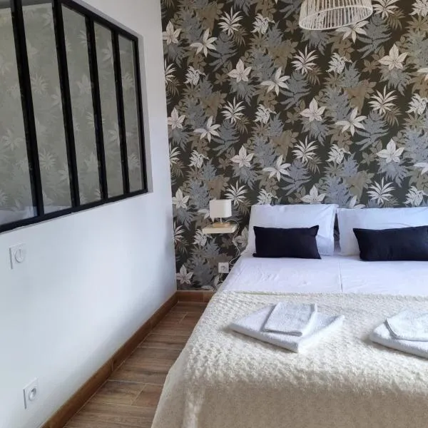 Le Cocon Thermal, Appartement neuf & moderne，位于吕克瑟伊莱班的酒店