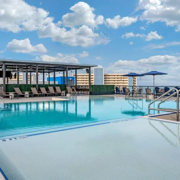 Cambria Hotel St Petersburg-Madeira Beach Marina，位于圣徒皮特海滩的酒店
