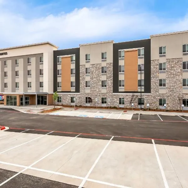 Everhome Suites El Paso Airport near Fort Bliss，位于埃尔帕索的酒店