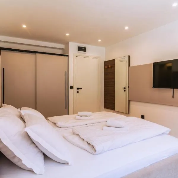 Luxury Rooms Terrazza Sette，位于斯普利特的酒店