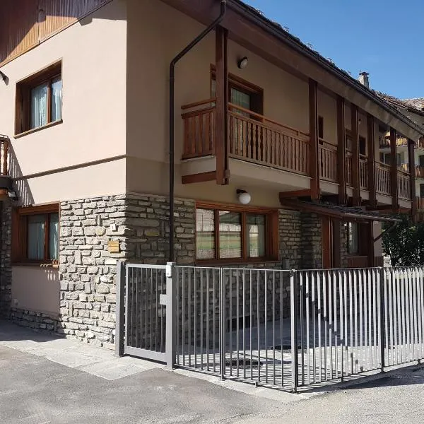 Villa Monti，位于库马约尔的酒店