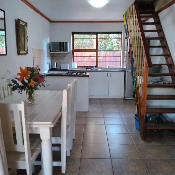 Bush Beach Safari Accommodation，位于杰弗里湾的酒店