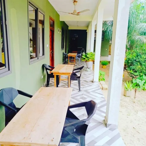 Palm Grove lodge,Busua，位于Busua的酒店