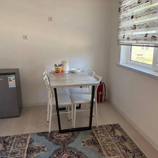 Тосор конок үйү AJ，位于Tosor的酒店