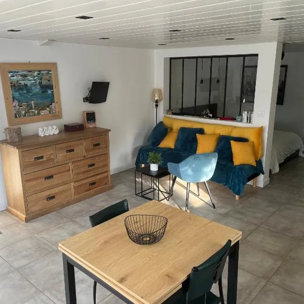 Gîte Chez Erika et Mathias，位于格里尼昂的酒店