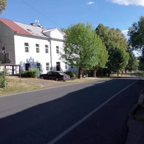 Apartmán - ubytování Močidlec，位于Pšov的酒店