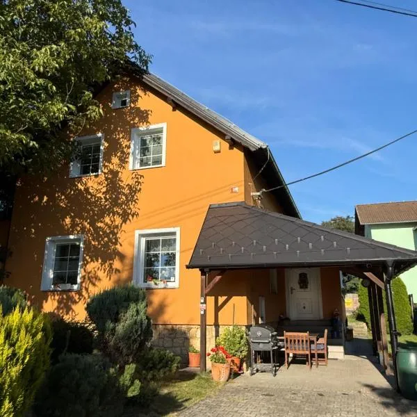 Dům FAUNA V Českosaském Švýcarsku，位于亚诺夫的酒店