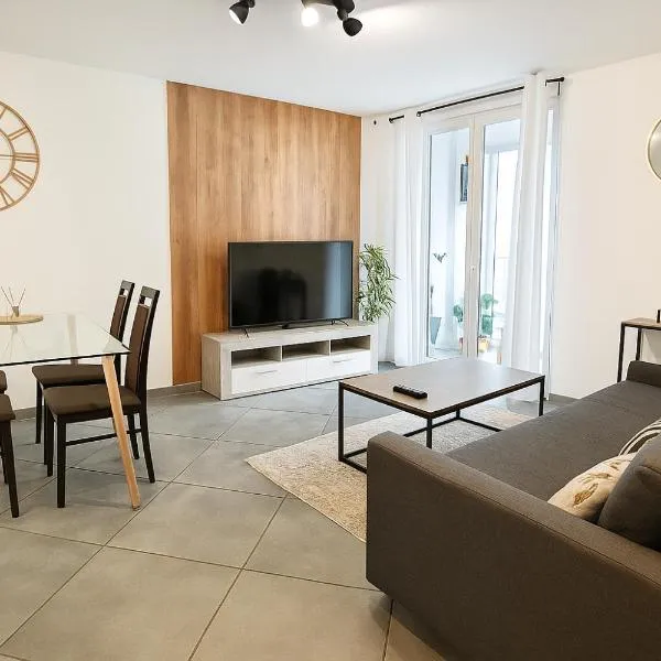 Pied-à-terre - Apartment 75m2 - free parking，位于隆河省的酒店