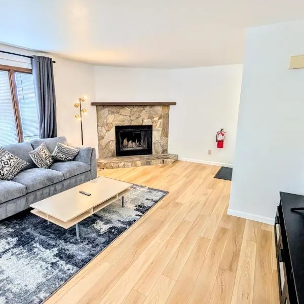 Spacious Downtown 2-bdrm Apartment，位于安克雷奇的酒店