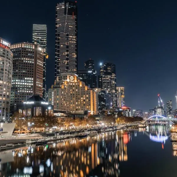 墨尔本朗廷酒店，位于墨尔本的酒店