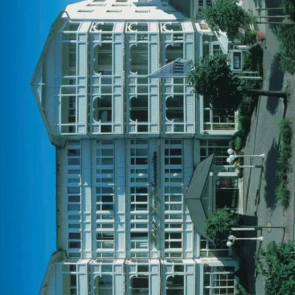 Hotel Vier Jahreszeiten Binz，位于宾茨的酒店