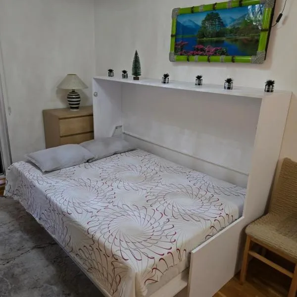 Laki 15，位于Kaluđerica的酒店
