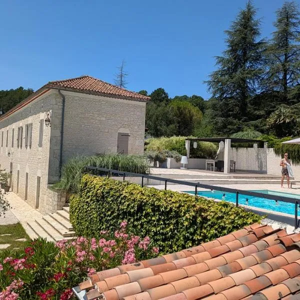 Domaine Lapèze，位于Montcuq的酒店