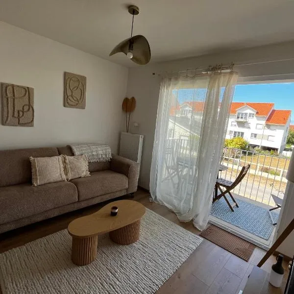 At Home Ste Cécile，位于卡米尔斯的酒店