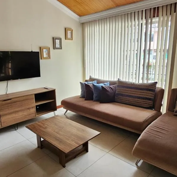 Altamira Apart Suites，位于基多的酒店