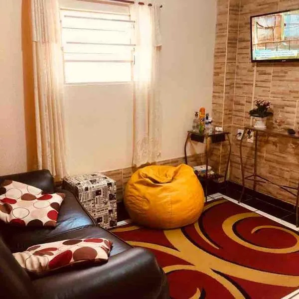 Casa da Família Lima,位于皮拉苏农加的酒店