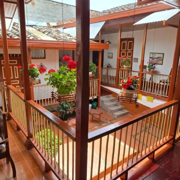 Casa Patrimonial Abejorral - CASA GASAMA，位于Abejorral的酒店
