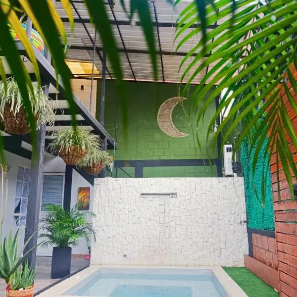 Casa Luna Lago Calima，位于卡利马的酒店