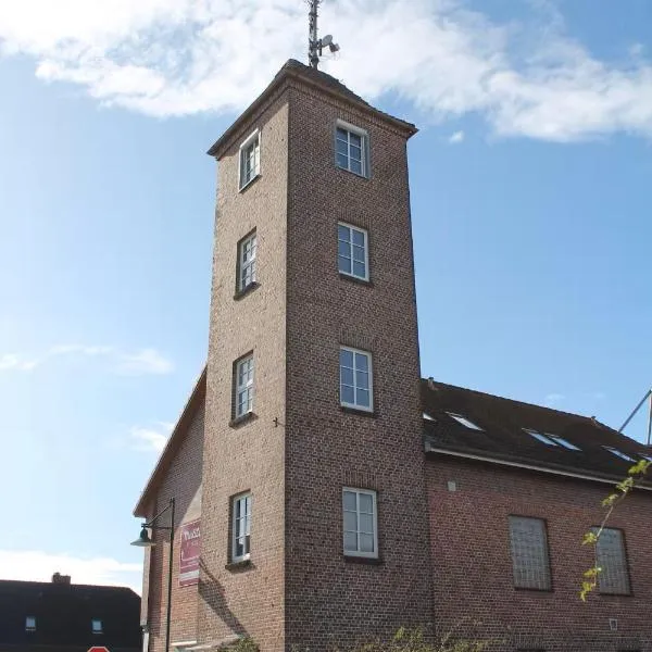 Wohnen im alten Feuerwehrturm，位于哈瑟费尔德的酒店