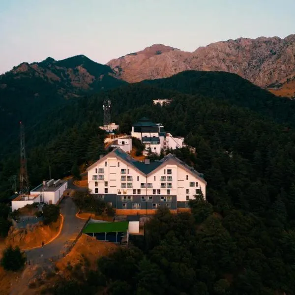 El Arz Cosy Hotel，位于Boghni的酒店