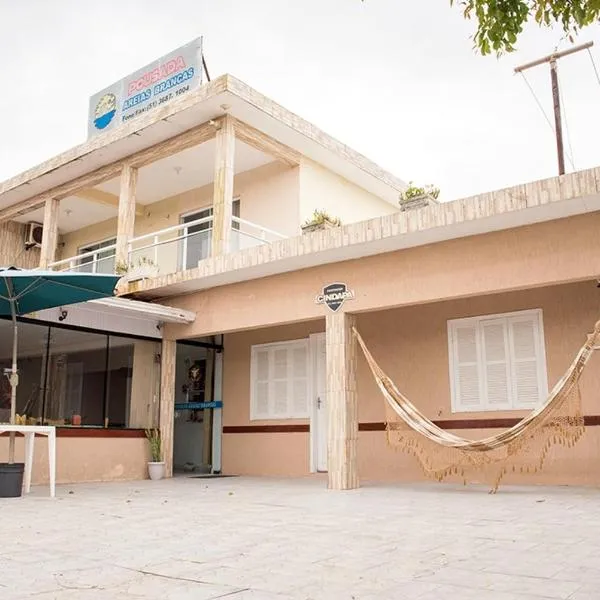 Pousada Areias Brancas em Arroio do Sal，位于阿罗约多萨尔的酒店