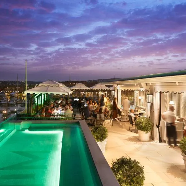 Hotel Mim Sotogrande，位于索托格兰德的酒店