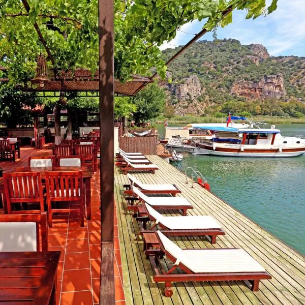 迈达斯膳食旅馆，位于Boğazağzı的酒店
