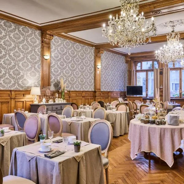 The Originals Boutique, Hôtel de la Balance, Montbéliard，位于蒙贝利亚尔的酒店