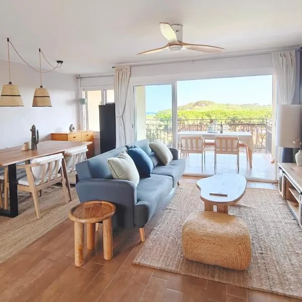 Sapphire Horizon - Sea View & Pool，位于帕拉弗鲁赫尔的酒店