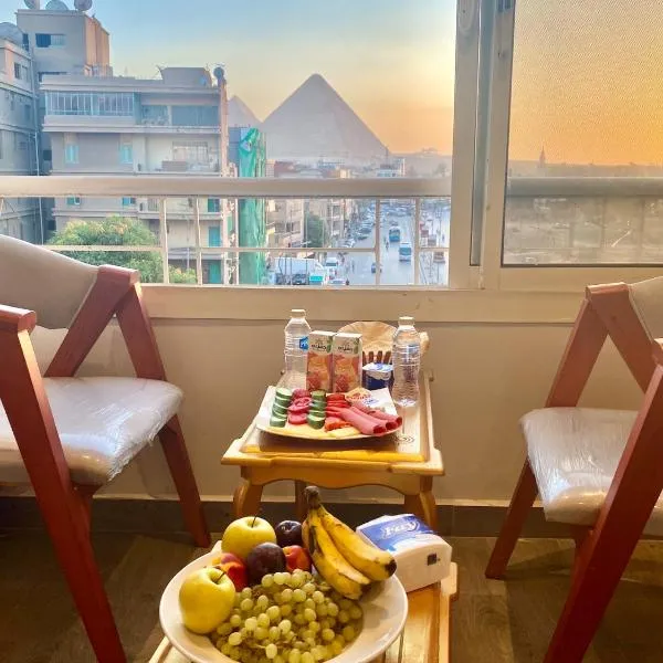ZLATO Pyramids View INN Hotel & Tours，位于开罗的酒店