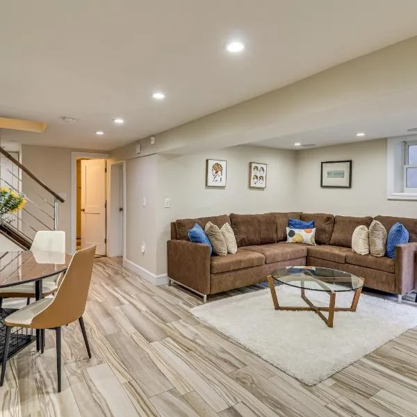 Walk to Hudson River Parks: Recently Renovated Apt，位于霍博肯的酒店
