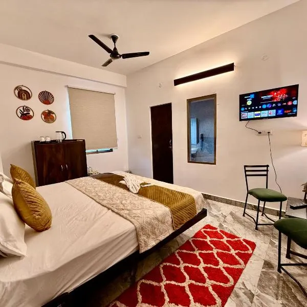 HOTEL ATULYAM STAYs PREMIUM，位于Prayagraj的酒店