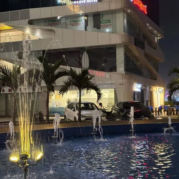 v love heritage，位于Surat的酒店